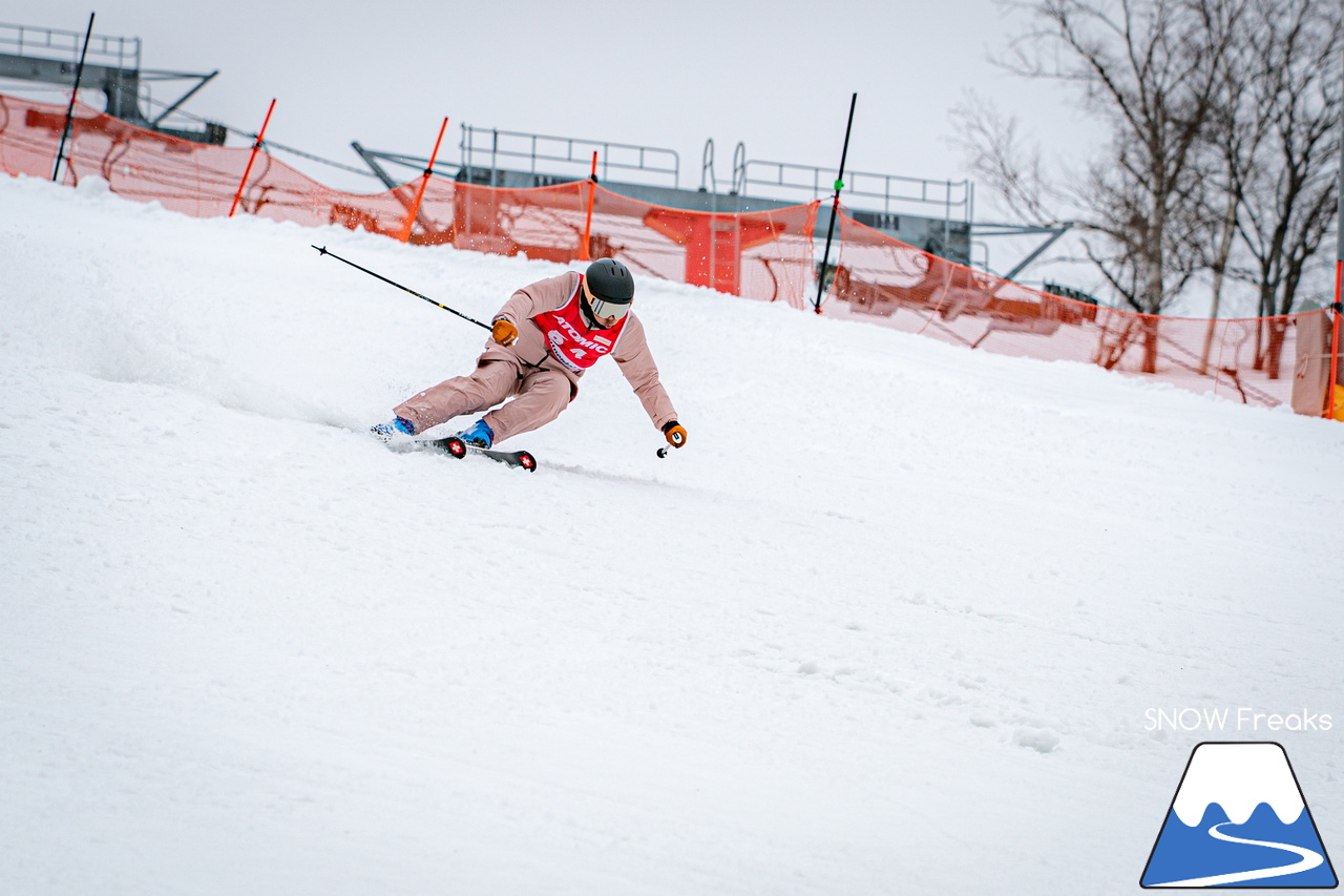 なんと約10年ぶりの「技術選」撮影?! PREMIER SKI ACADEMY presents 『2026プレミアカップ・スキー技術選』レポート！｜朝里川温泉スキー場